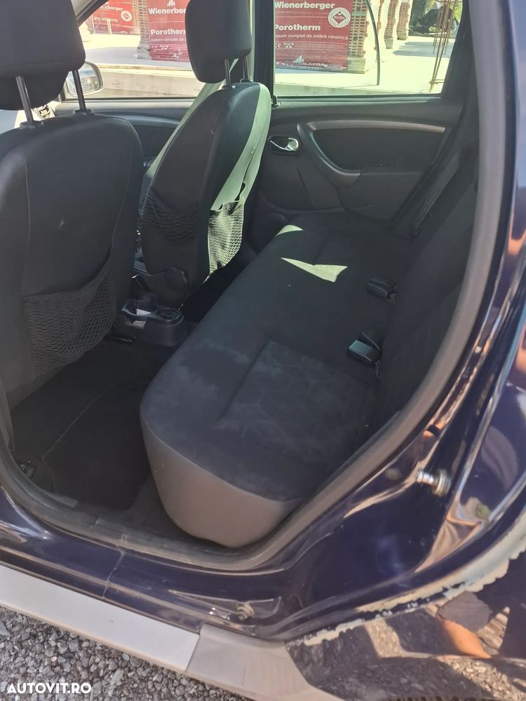 Dacia Duster 1.5 dCi 4x2 Laureate - 6