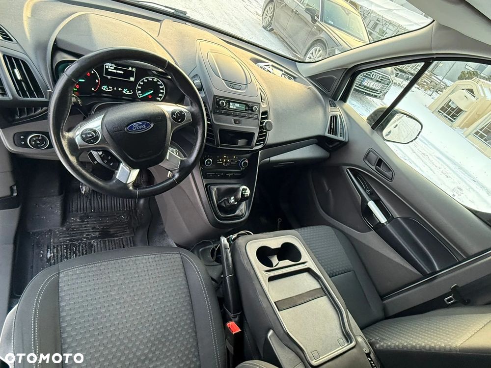Ford Transit Connect - 10