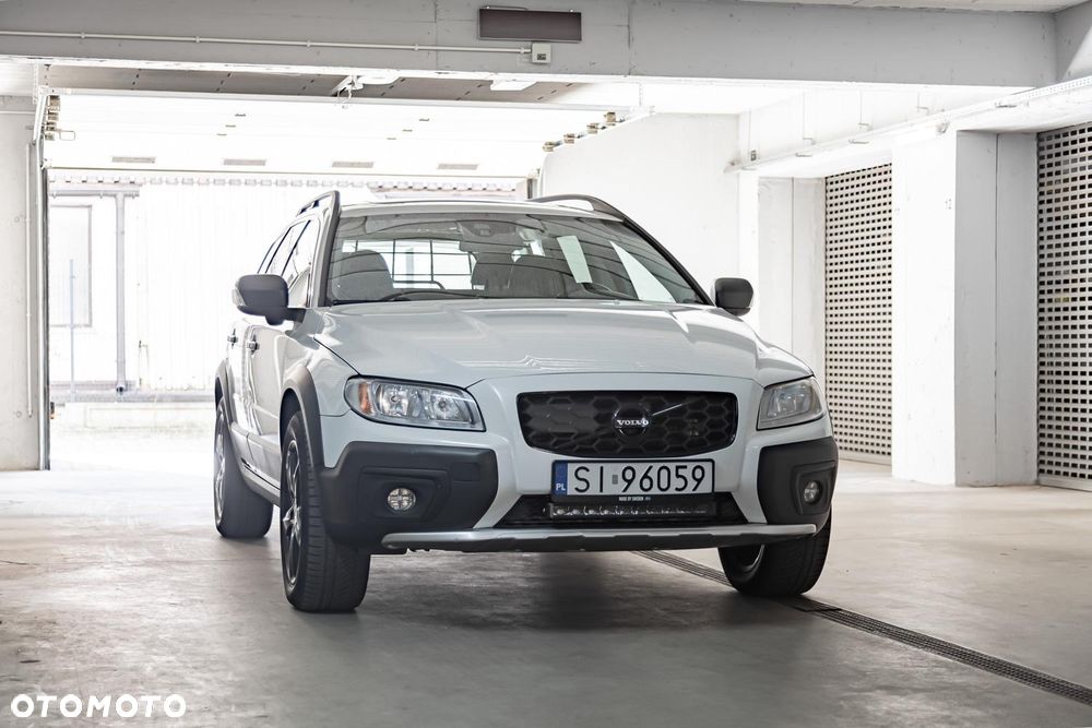 Volvo XC 70 T6 AWD Dynamic Momentum - 9