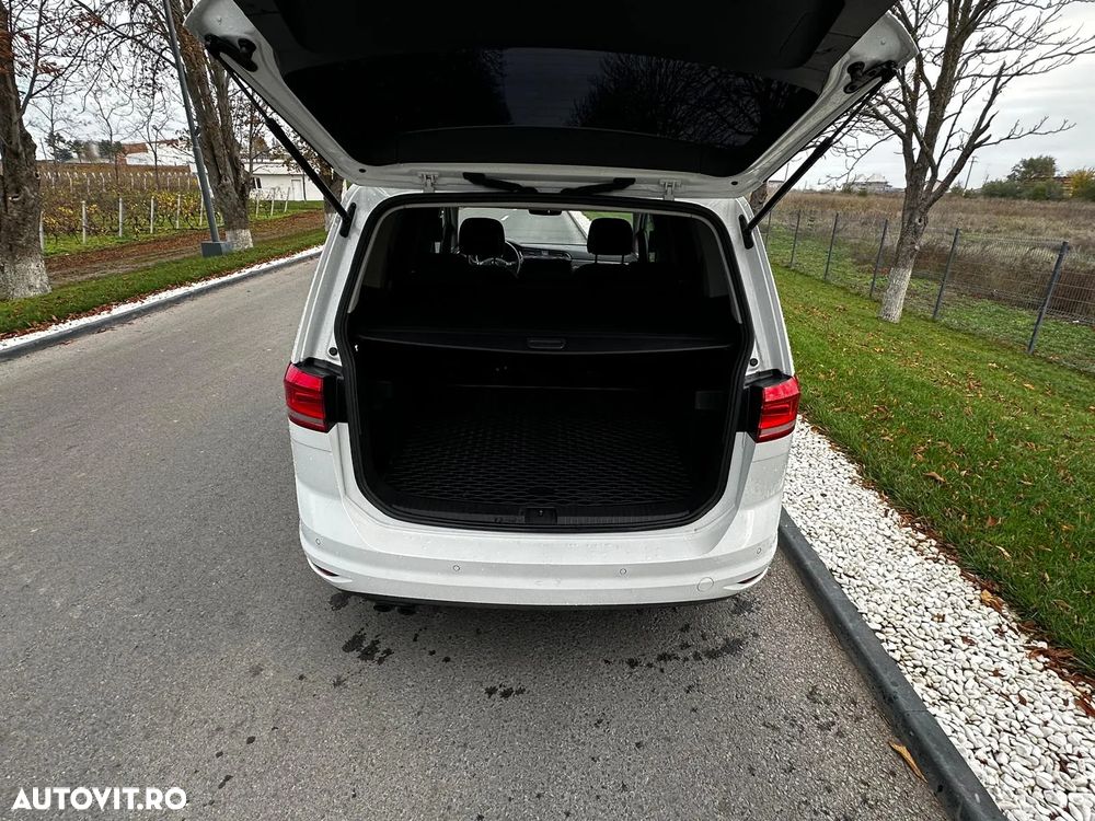 Volkswagen Touran 2.0 TDI Comfortline - 17