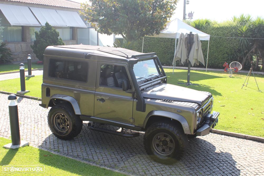 Land Rover Defender 90 2.5 TD5 Metal Top - 8