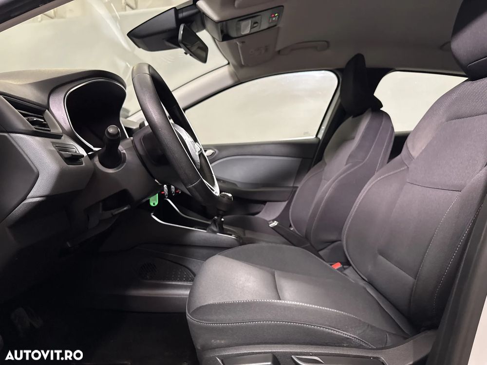 Renault Clio - 19