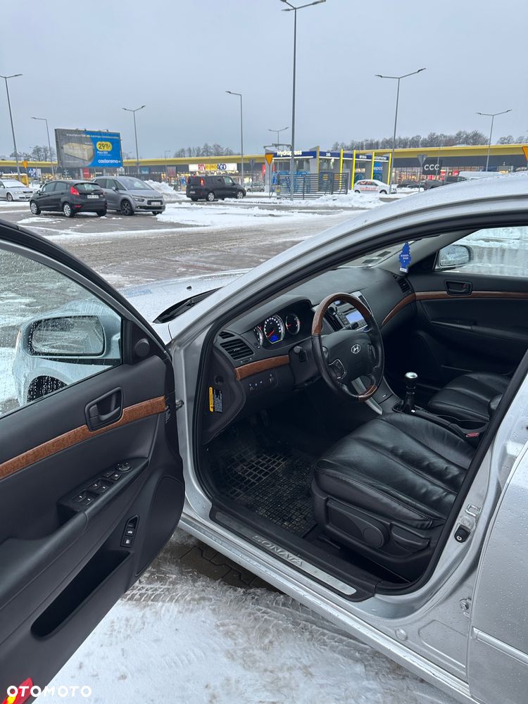 Hyundai Sonata 2.0 CRDi Premium - 6