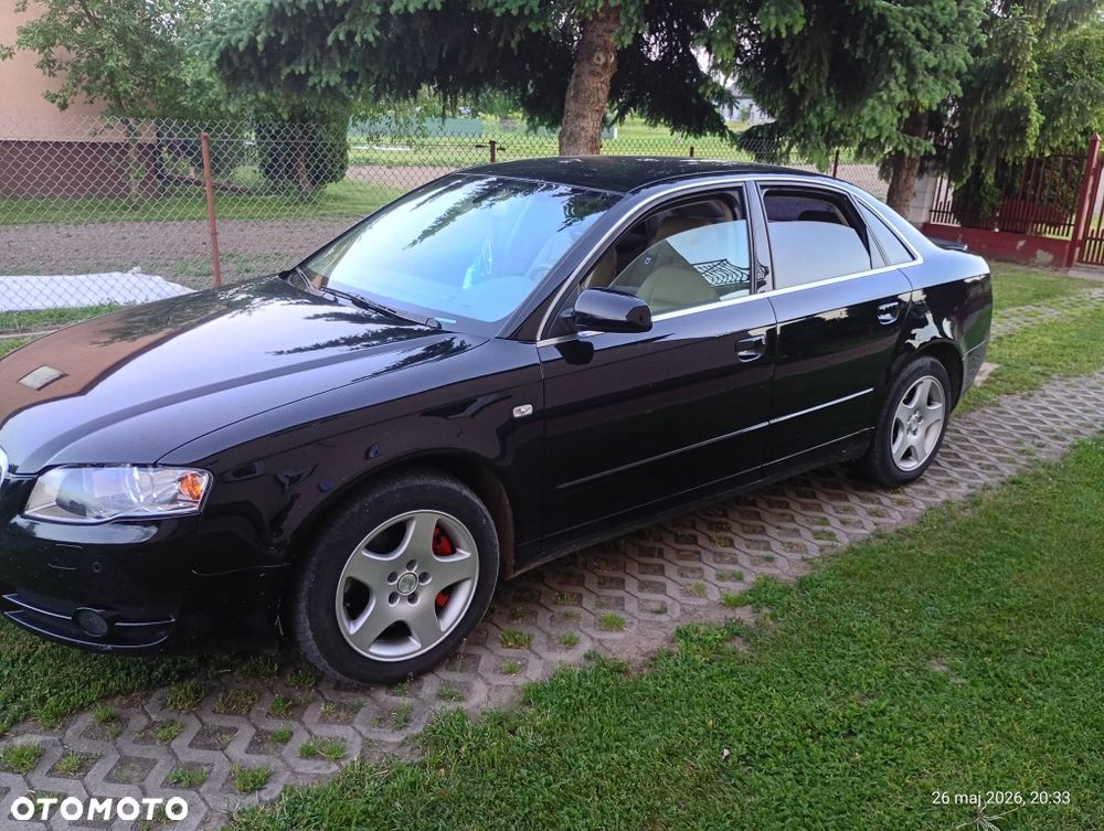 Audi A4 Limousine - 5
