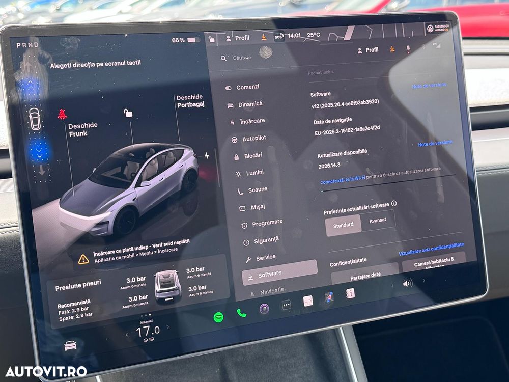 Tesla Model Y - 35