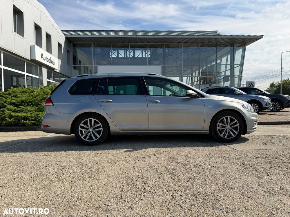 Volkswagen Golf - 5