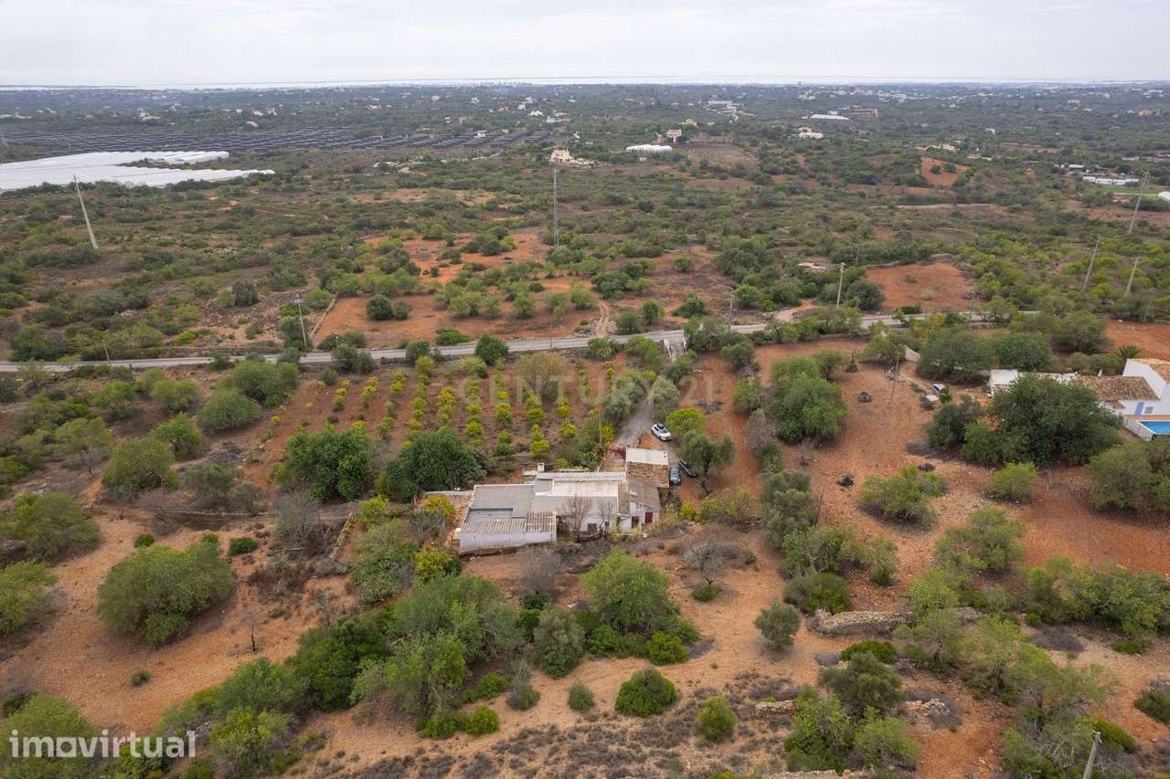 Oportunidade Única no Algarve – Propriedade de 33.840m² com duas morad - Grande imagem: 3/28