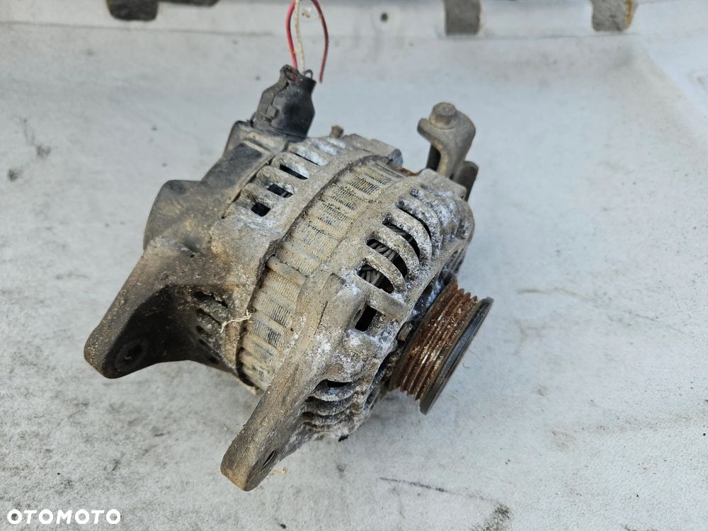 Alternator Kia Carens II 1,6 b 2005r 90A 37300-2X000 - 1