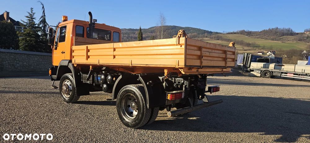 MAN LE 220 B - 10