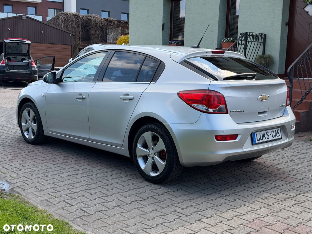Chevrolet Cruze 1.8 LT+ - 35