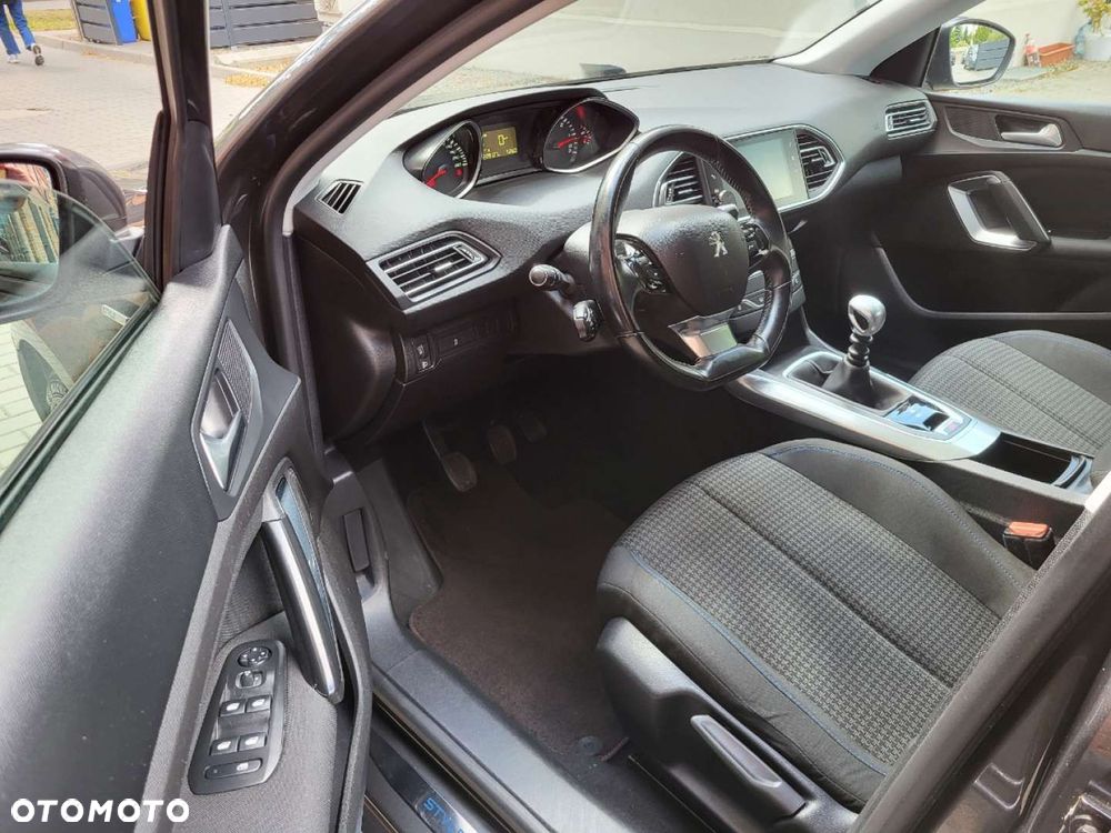 Peugeot 308 - 11