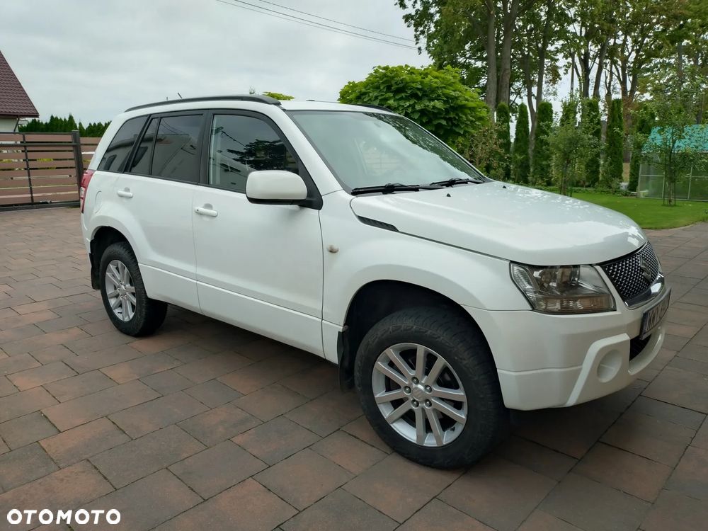 Suzuki Grand Vitara 2.0 Comfort - 1