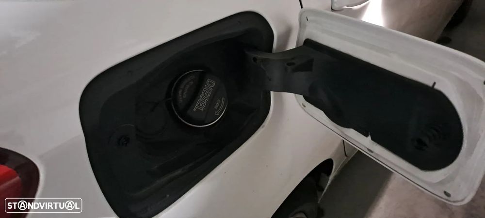 BMW 216 Active Tourer d Pack M - 23