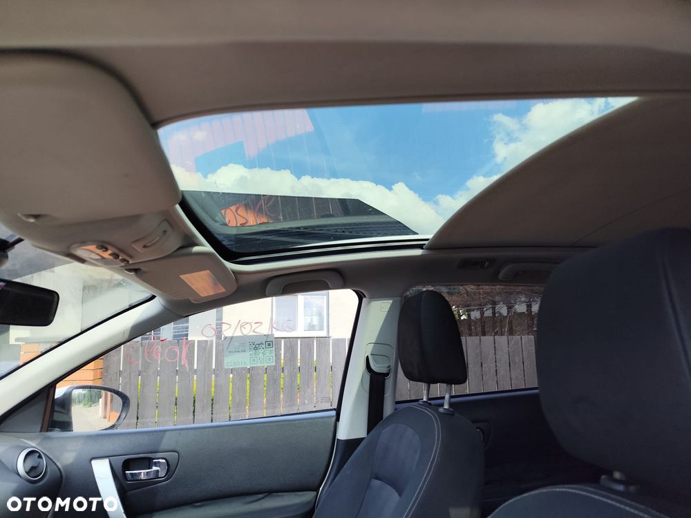 Nissan Qashqai+2 - 15