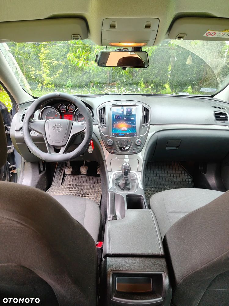 Opel Insignia 2.0 CDTI - 12