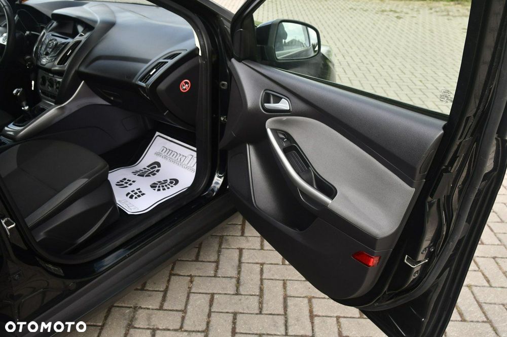 Ford Focus - 27