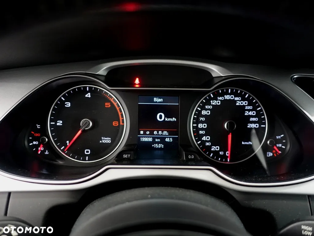 Audi A4 2.0 TDI DPF S line Sportpaket - 23