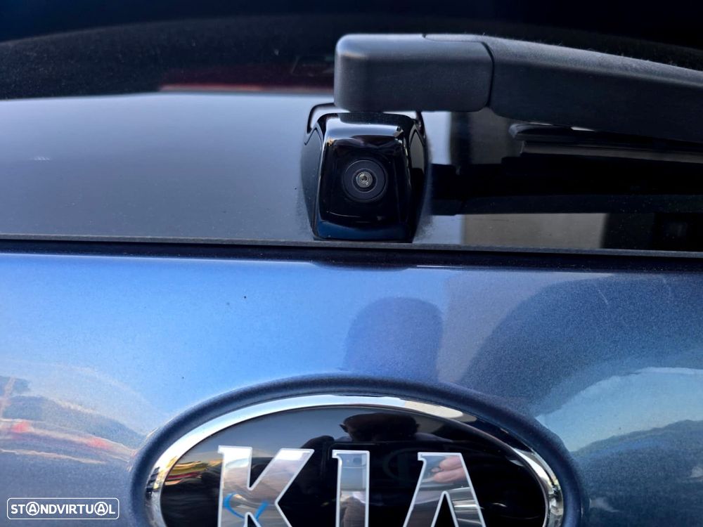 Kia Niro - 11