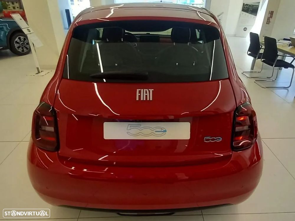 Fiat 500e (RED) - 4