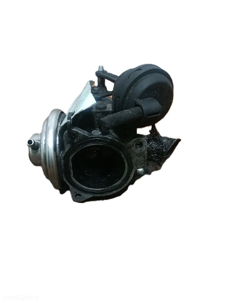 VOLKSWAGEN GOLF 4 IV 97-06 r. 1,9 TDI ZAWÓR EGR 038129637 + - 1