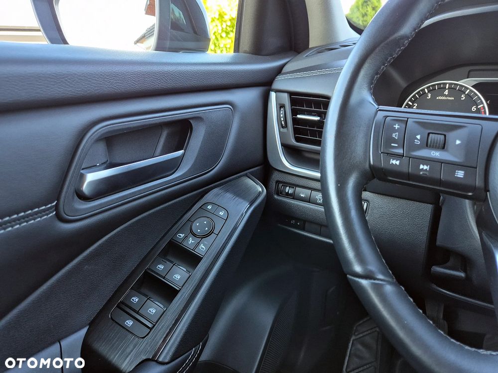 Nissan Qashqai 1.3 DIG-T mHEV N-Connecta - 19