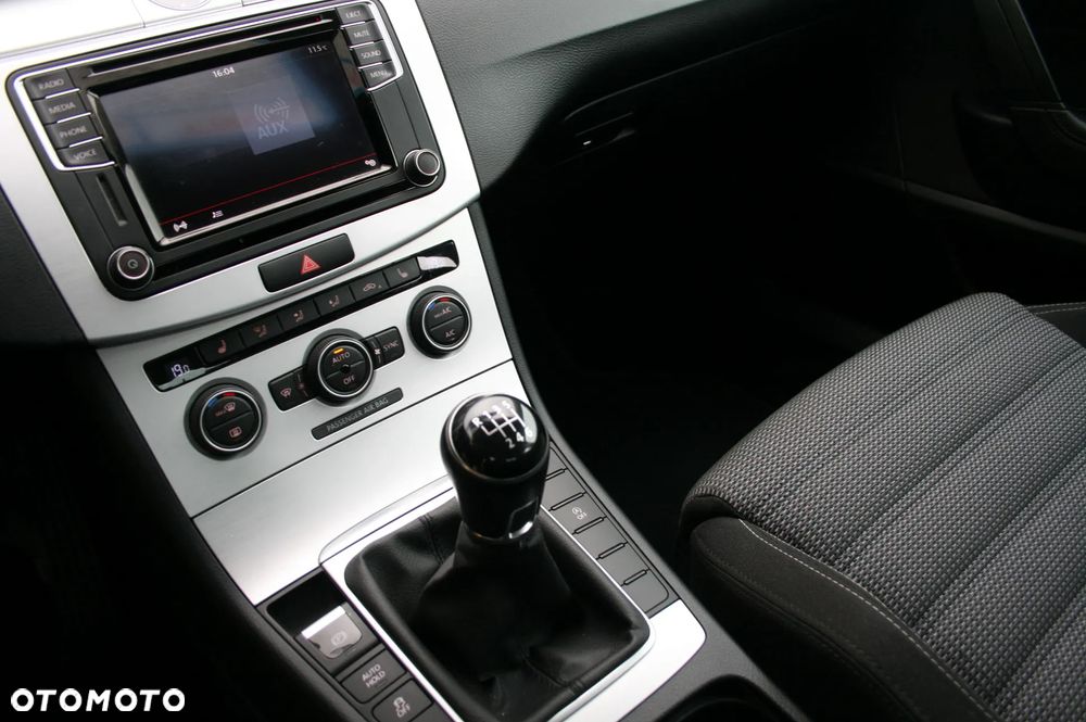 Volkswagen Passat CC - 13