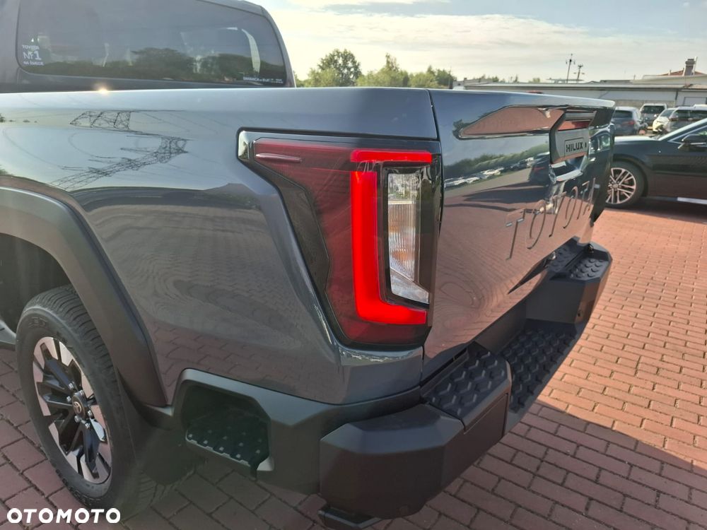 Toyota Hilux 2.8 D-4D mHEV Double Cab Executive 4x4 - 13