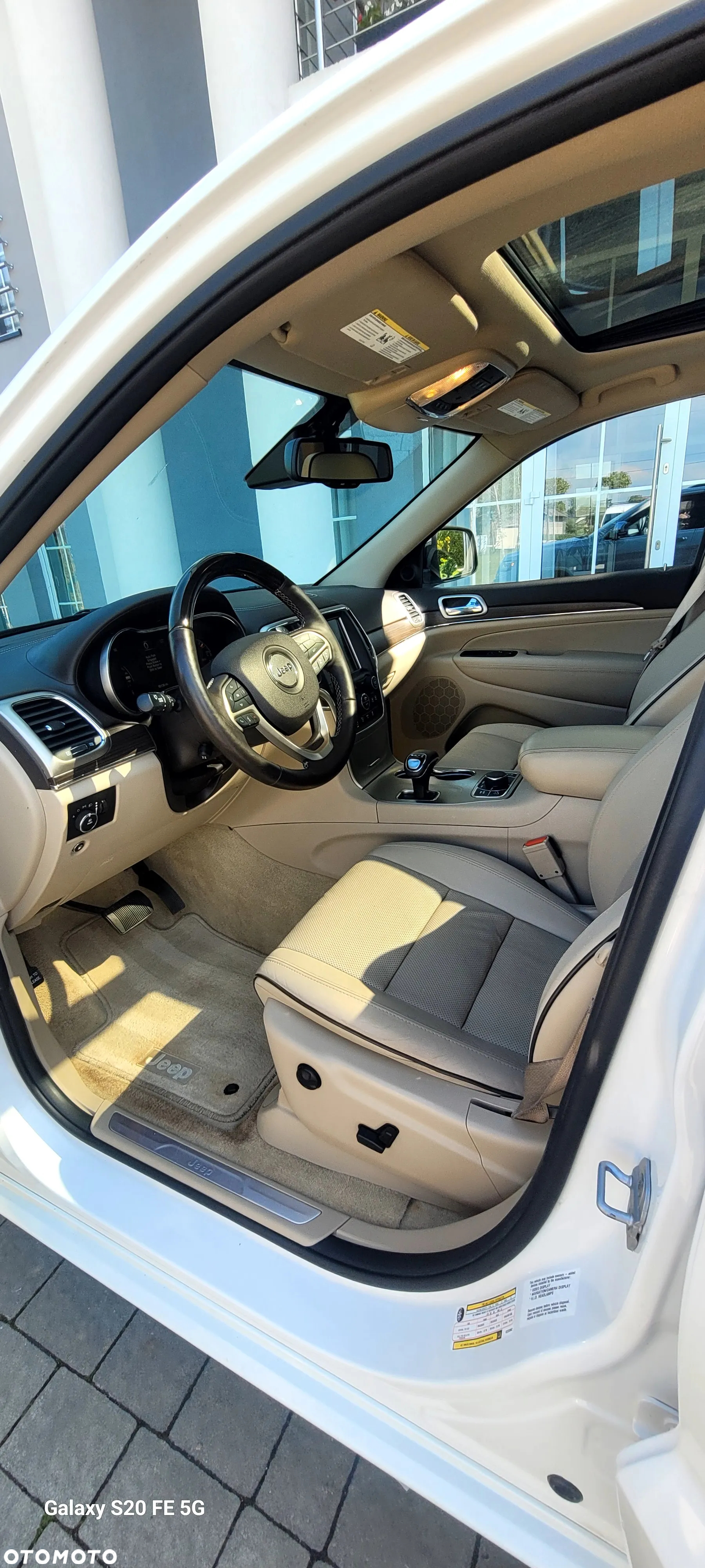 Jeep Grand Cherokee 5.7 V8 HEMI 4WD Automatik Overland - 9