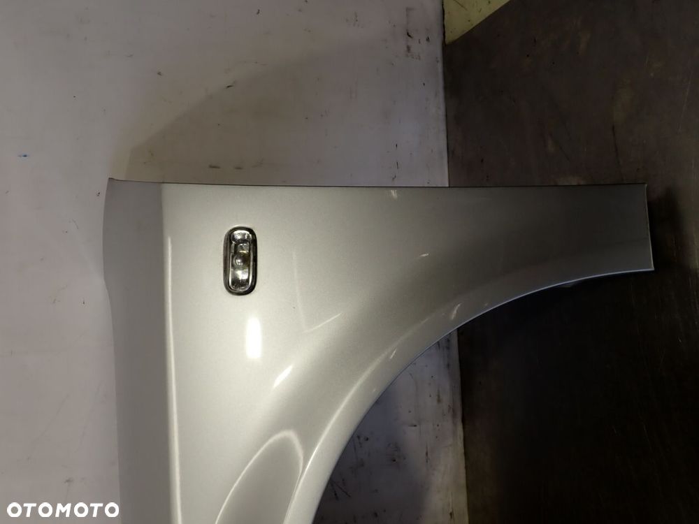 BŁOTNIK LEWY PRZEDNI AUDI A4 B6 - 7