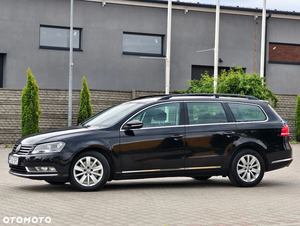 Volkswagen Passat 2.0 TDI Comfortline - 29