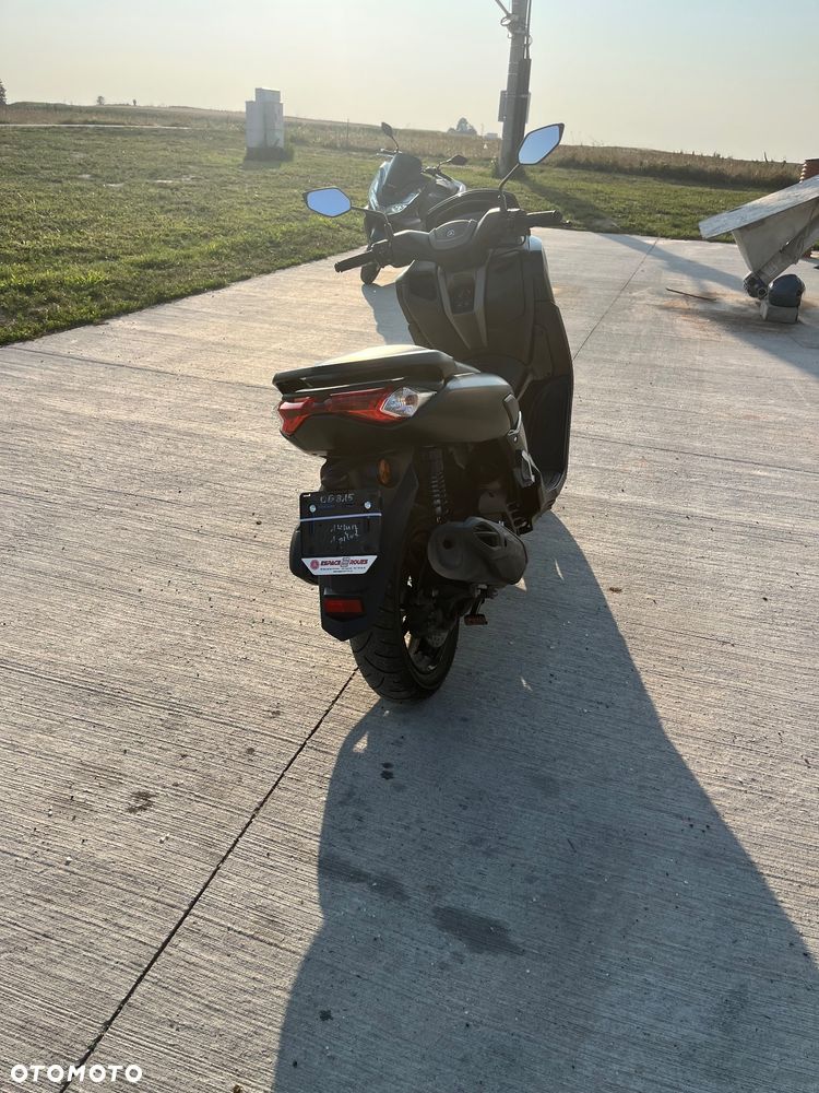 Yamaha NMAX - 5