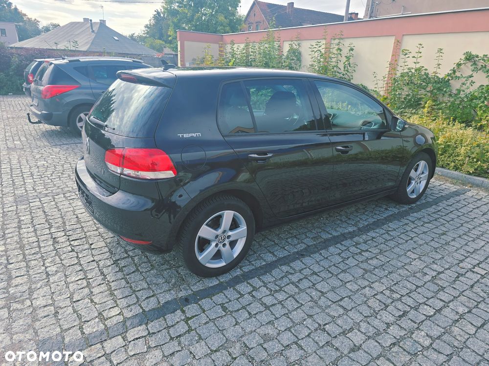Volkswagen Golf 2.0 TDI DPF 4Motion MATCH - 6