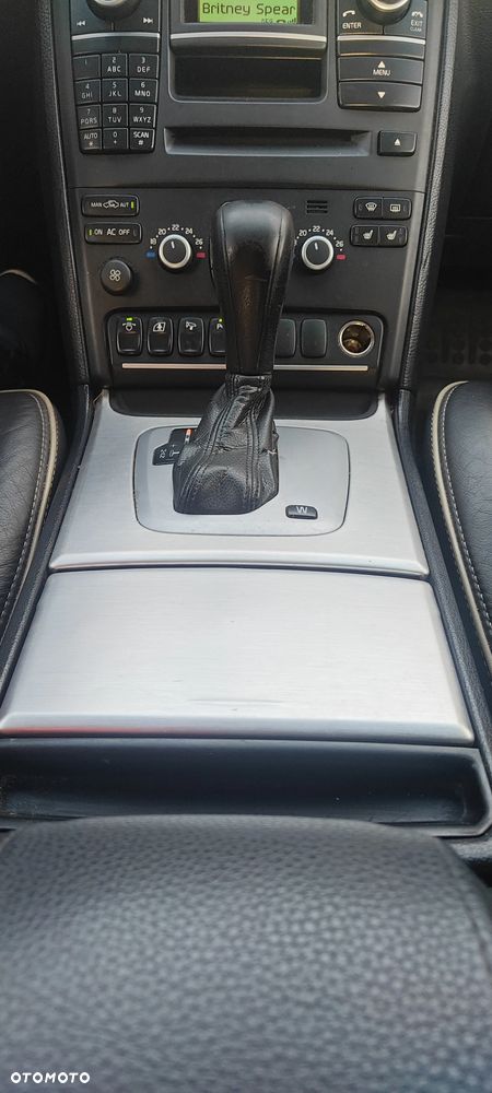 Volvo XC 90 D5 AWD Momentum - 25