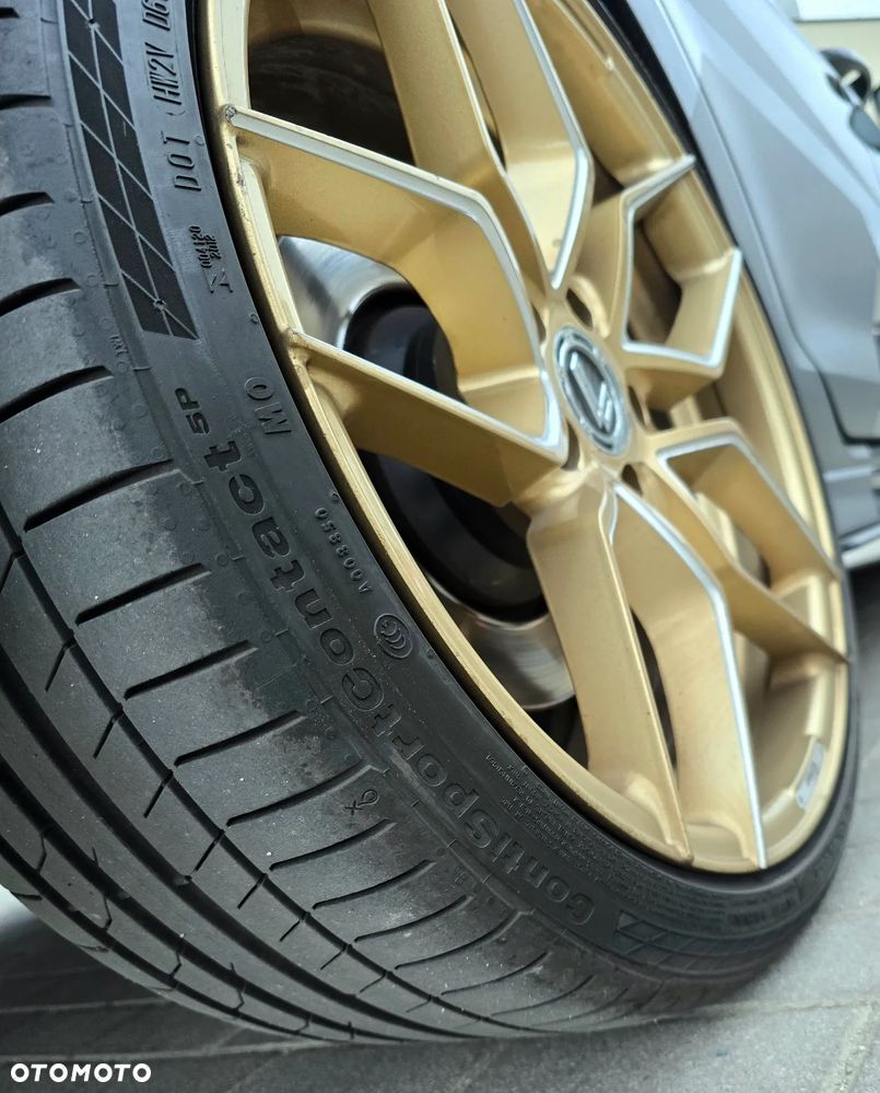 Volkswagen Golf - 16