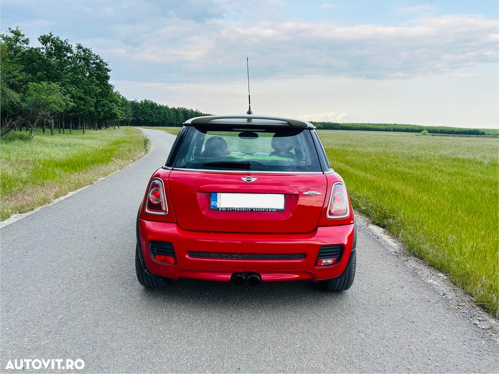 Mini John Cooper Works Coupe - 24
