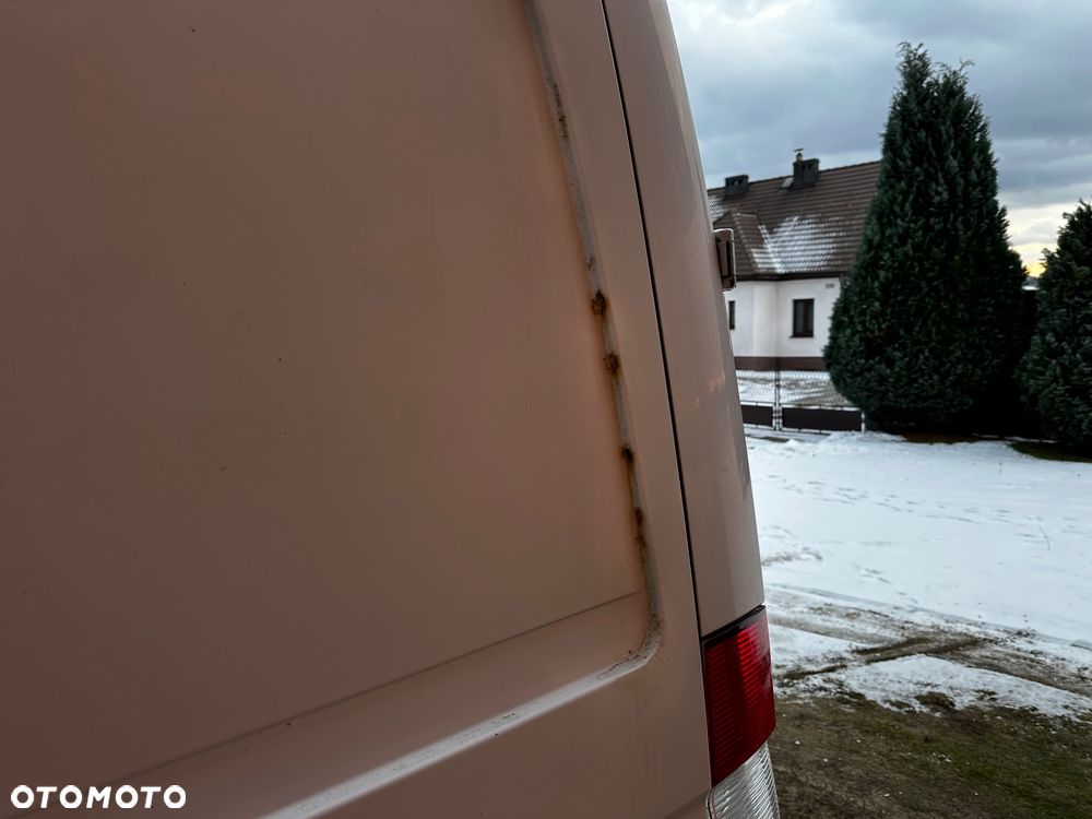 Mercedes-Benz Sprinter - 23