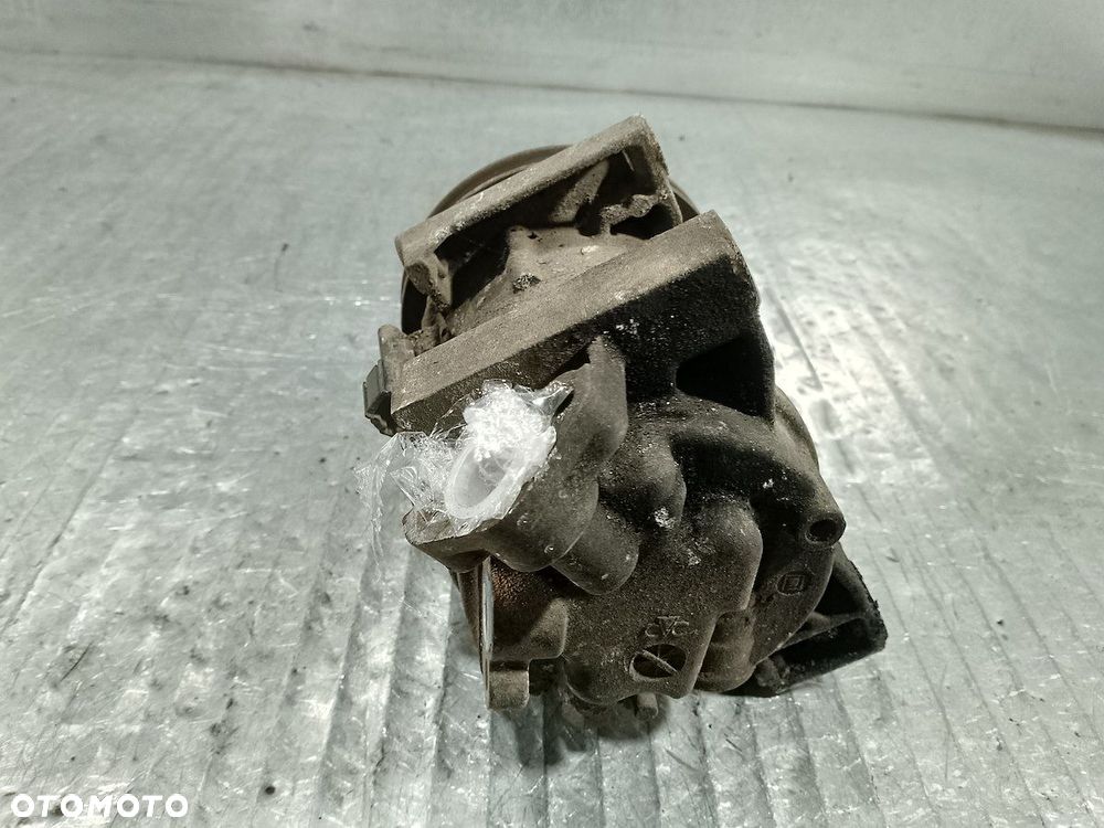 POMPA, SPRĘŻARKA KLIMATYZACJI NISSAN PRIMERA P12 92600BN300 2.2 DCI - 5