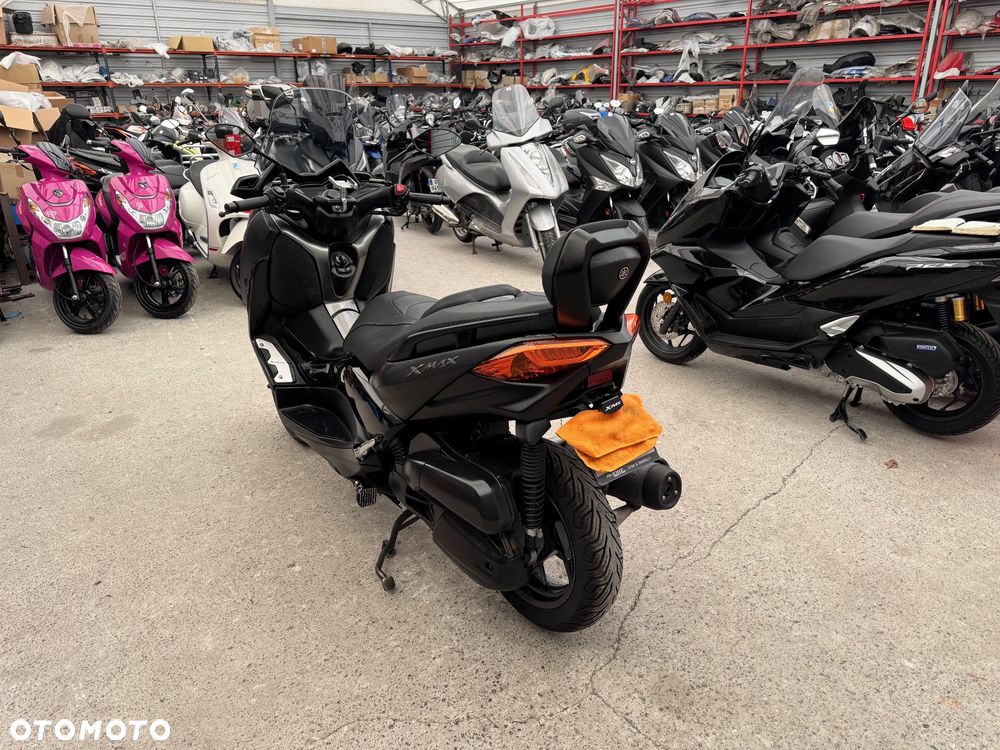 Yamaha X-max - 5