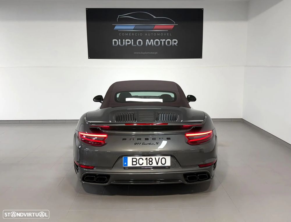 Porsche 911 (991) Turbo S - 12