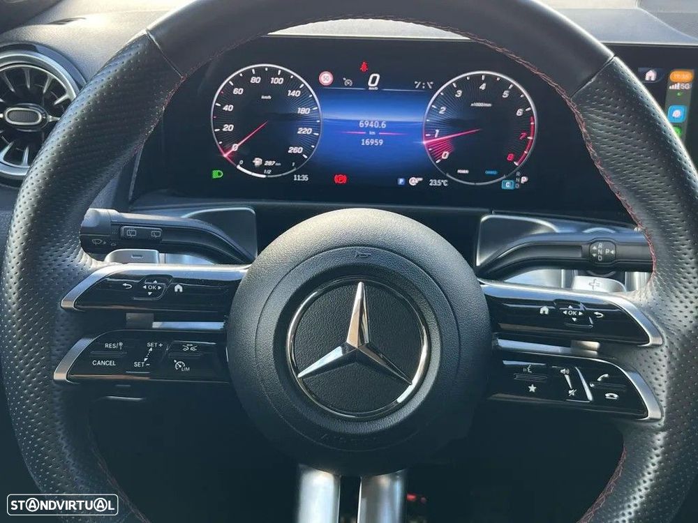 Mercedes-Benz GLB 200 AMG Line - 9