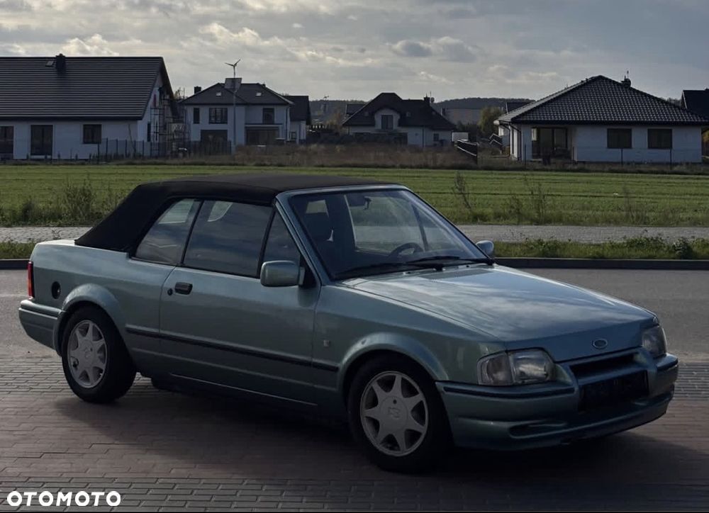 Ford Escort - 1
