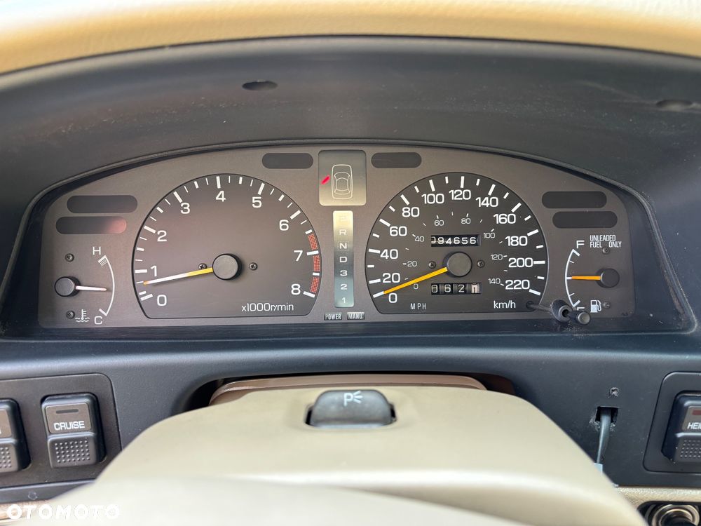 Subaru Legacy - 16