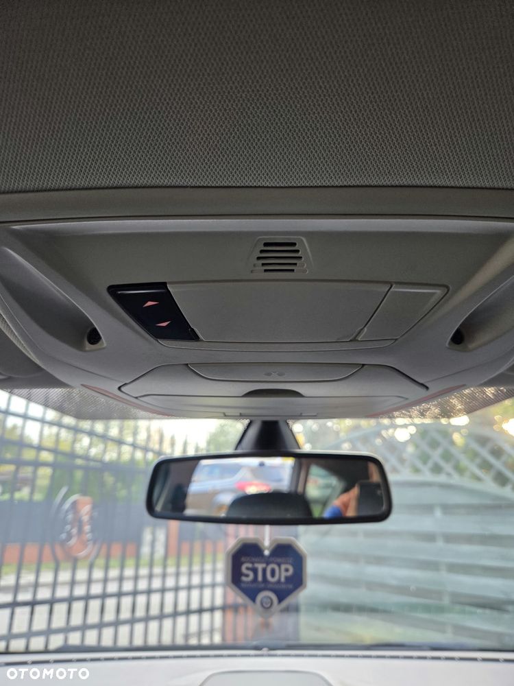 Ford S-Max - 14