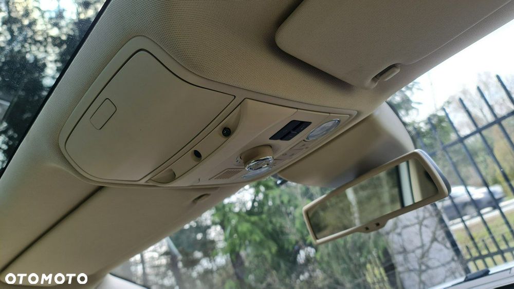 Volkswagen Tiguan 2.0 TDI DPF 4Motion BlueMotion Technology DSG Exclusive - 22