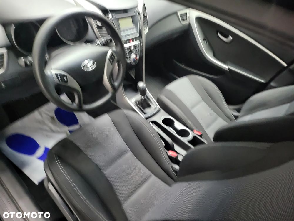 Hyundai i30 1.6 CRDi Premium - 11
