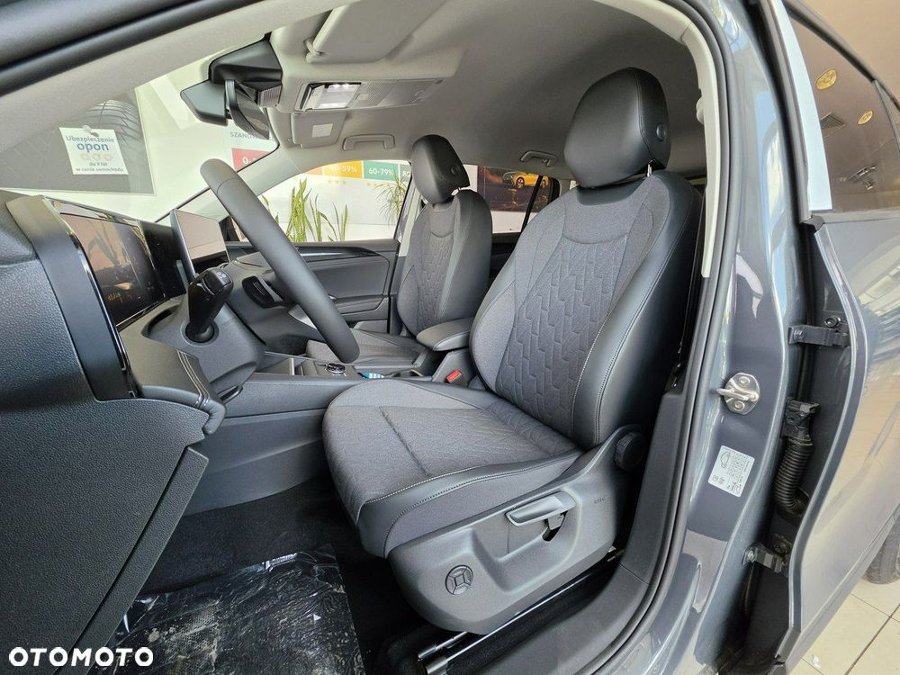 Volkswagen Tiguan - 10