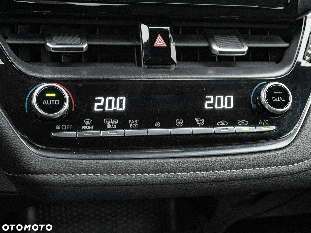 Toyota Corolla 1.8 Hybrid GPF Comfort - 20