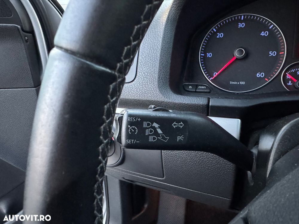 Volkswagen Golf 2.0 TDI DPF DSG United - 25