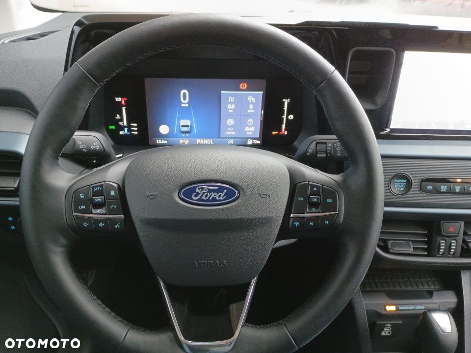 Ford Tourneo Courier - 15