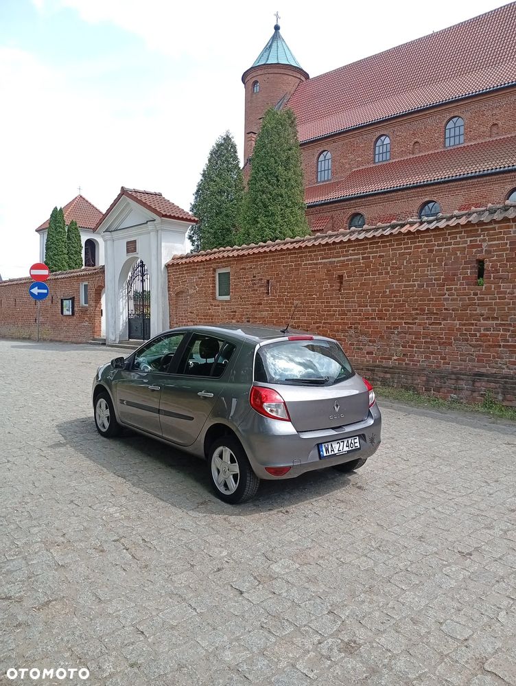 Renault Clio 1.2 16V All Inclusive - 3
